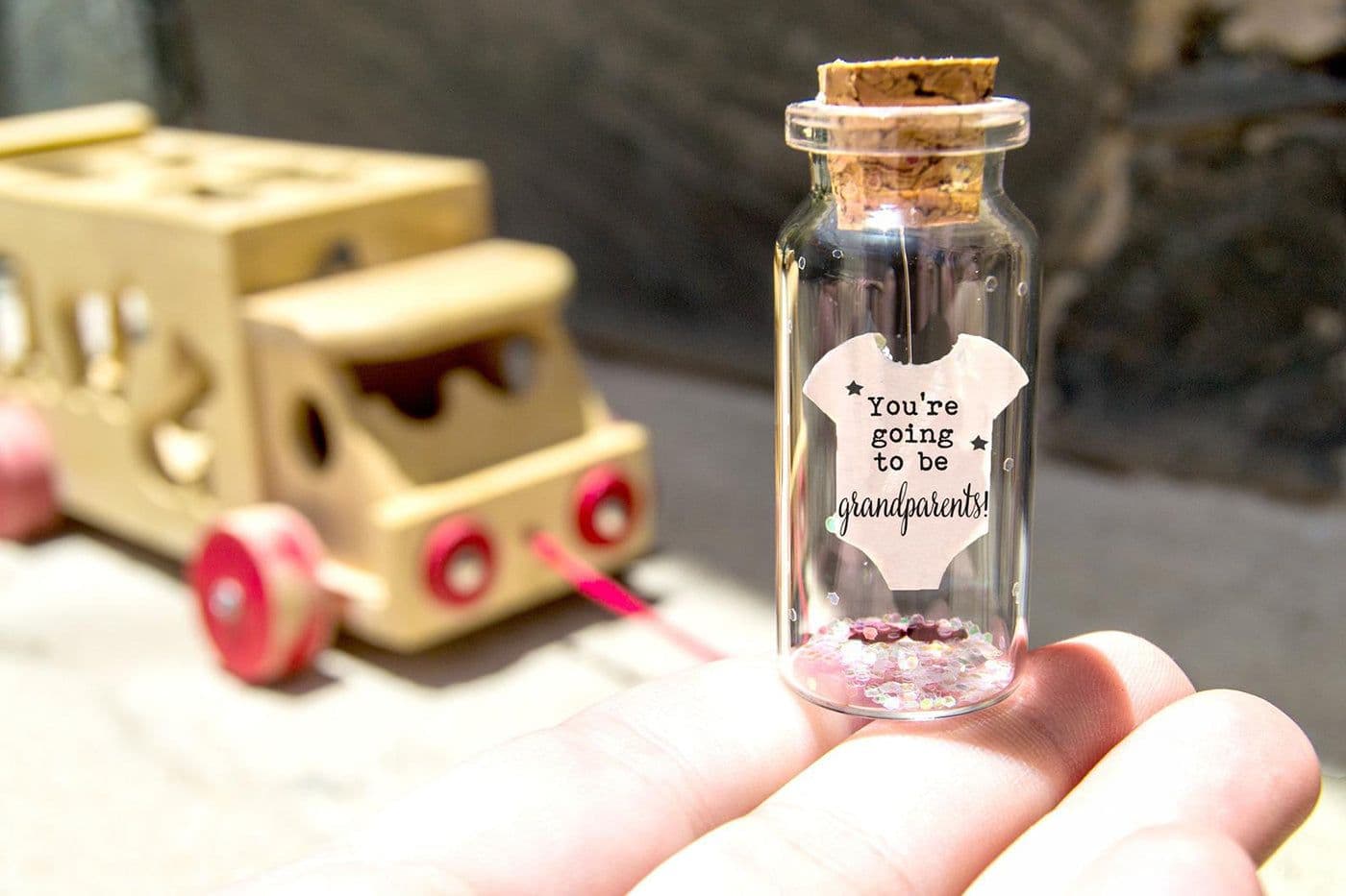 pregnancy-announcement-parents-grandparents