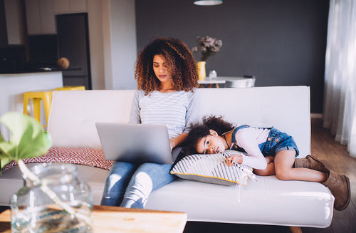 Curb Annoying Toddler Behaviour With "Kind Ignoring"