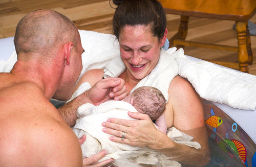 Considering Home Birth? Here Is What You Need to Know About Giving Birth at Home